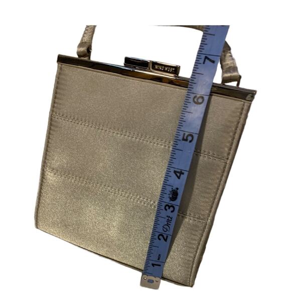 Nine West - small evening bag, silver metallic material, EUC - Picture 7 of 10